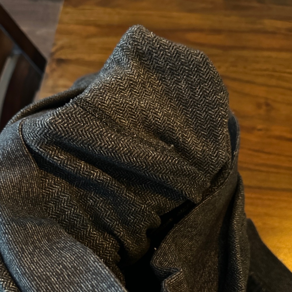 Lululemon Scuba Joggers - Picture 7 of 7